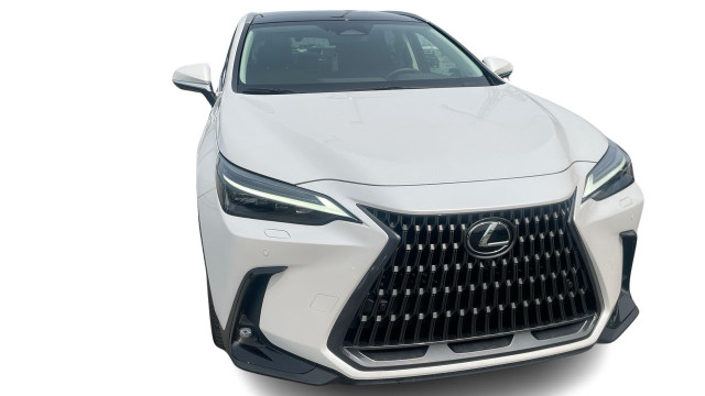 2024 Lexus NX 350 / Ultra Luxe / GPS / Toit Pano Bien Équipé / I in Cars & Trucks in Laval / North Shore - Image 3