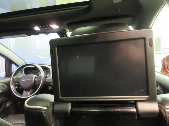CHRYSLER PACIFICA 2018 LIMITED S GPS NAVIGATION CUIR TOIT PANO T in Cars & Trucks in Lévis - Image 25