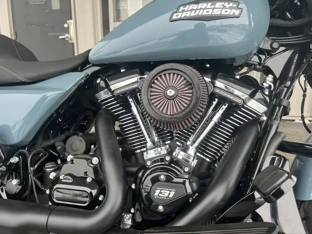 2024 Harley-Davidson FLHX - Street Glide in Sport Touring in Winnipeg - Image 5