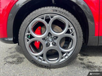 Leather Combination sports Electric Seats , Adaptive Cruise Control with Stop, Wireless charging pad... (image 6)