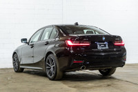 Francais: * Volant chauffant * Garniture en maille d'aluminium * BMW Live Cockpit Professional * Con... (image 5)