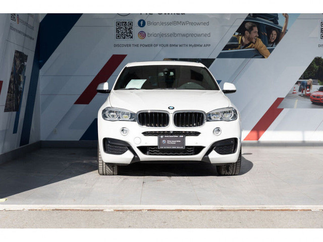 2019 BMW X6 XDrive35i in Cars & Trucks in Vancouver - Image 2