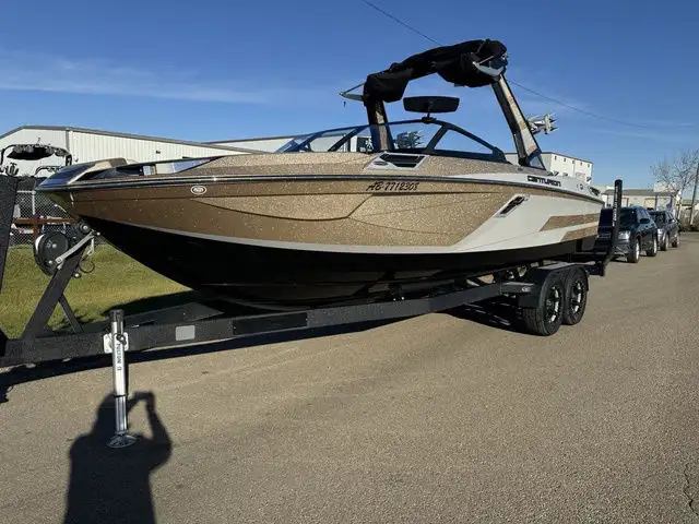 2021 Centurion Ri245 in Powerboats & Motorboats in Kelowna - Image 3