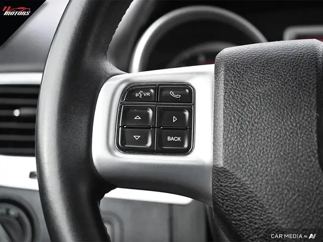 2016 Dodge Journey SE | 7 PASSENGER! | 2.4L | NO ACCIDENTS | CER in Cars & Trucks in City of Toronto - Image 18