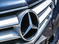 2010 Mercedes E550 Coupe 5.5L V8 RWD - One-Owner - Tanzanite Blue Metallic on Beige Leather Interior... (image 7)