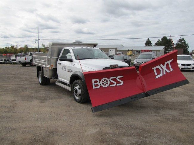 BOSS 10Ft DXT V-Blade Plow in Heavy Equipment in Peterborough - Image 4