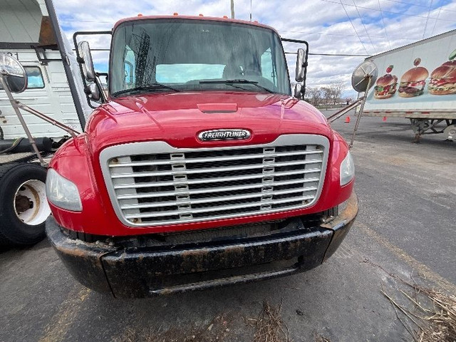 2018 Freightliner M2 NO-BODY in Heavy Trucks in Moncton - Image 3