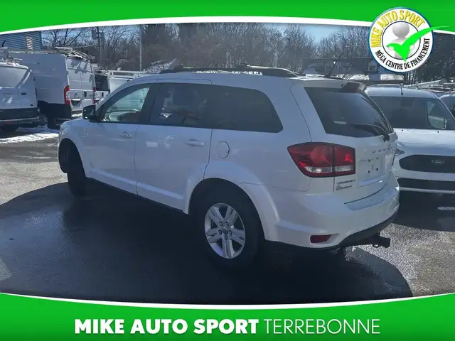 Dodge Journey Traction avant 4 portes, SXT 2012 à vendre in Cars & Trucks in Laval / North Shore - Image 7