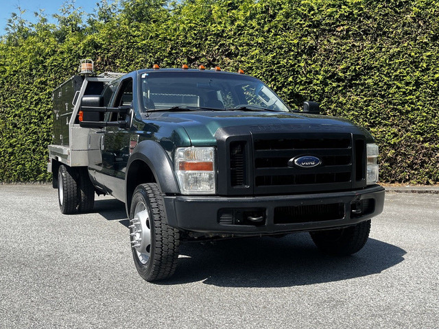 2008 Ford F-550 Diesel Crew Cab 4x4 Service Truck with Water Tan in Heavy Trucks in Delta/Surrey/Langley - Image 2