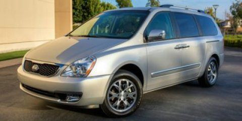 2014 Kia Sedona LX in Cars & Trucks in London