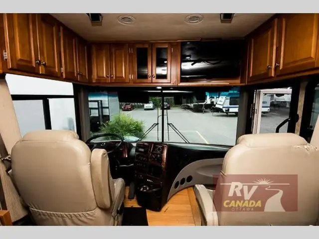 2009 Gulf Stream RV Crescendo C40K in RVs & Motorhomes in Ottawa - Image 18