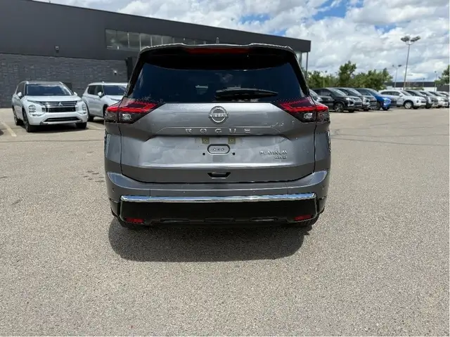 2024 Nissan Rogue AWD Platinum in Cars & Trucks in Calgary - Image 7