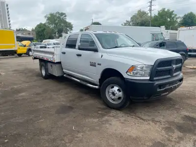 Automatic, 4x4, 4 door, 6 passenger, power locks, power mirrors, power windows, A/C, Bluetooth, 6.4...