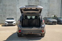 This 2015 Toyota Highlander XLE with 189,759 kilometres on the odometer combines spacious versatilit... (image 9)
