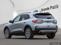 Highlights: Remote Start Heated Seats Navigation System Rain Sensing Wipers Smart Device Integration... (image 2)