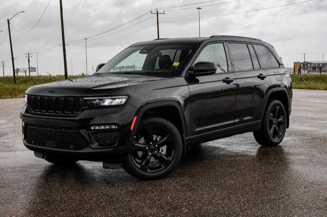 2025 Jeep Grand Cherokee Limited in Cars & Trucks in Strathcona County