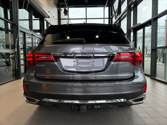 2017 Acura MDXSH-AWD 4dr in Cars & Trucks in City of Montréal - Image 7