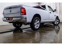 **ONE OWNER - ACCIDENT FREE** 8,885 KM This 2022 Ram 1500 Classic 4x4 Reg Cab SLT Longbox is powered... (image 6)