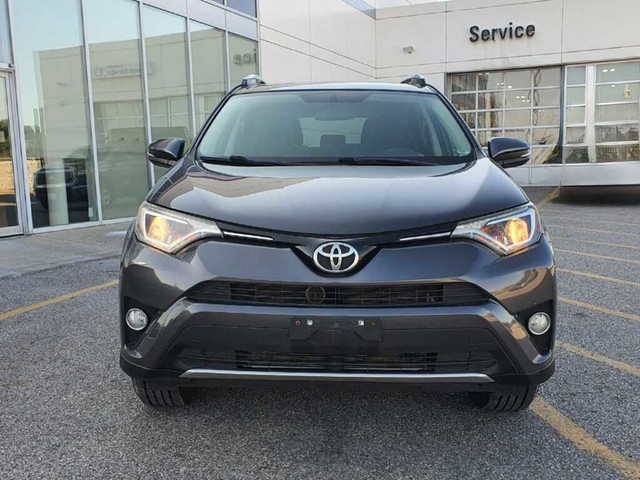 2016 Toyota RAV4 FWD 4dr XLE | Sunroof | Alloys in Cars & Trucks in City of Toronto - Image 3