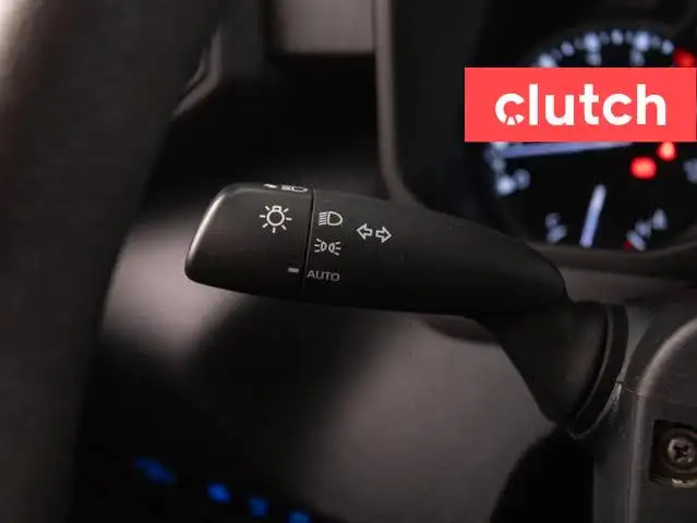 2023 Toyota Tundra SR CREWMAX 4WD w/ Apple CarPlay & Android Aut in Cars & Trucks in Ottawa - Image 23