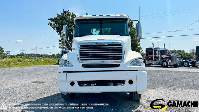 2007 FREIGHTLINER CL112 COLUMBIA CAMION DE VILLE in Heavy Trucks in Longueuil / South Shore - Image 5