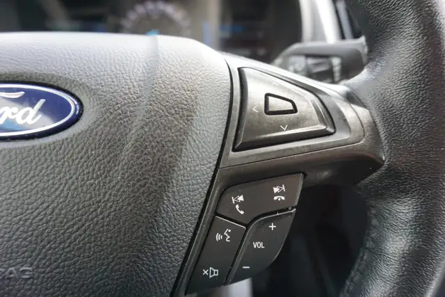 2022 Ford Edge in Cars & Trucks in Oakville / Halton Region - Image 33