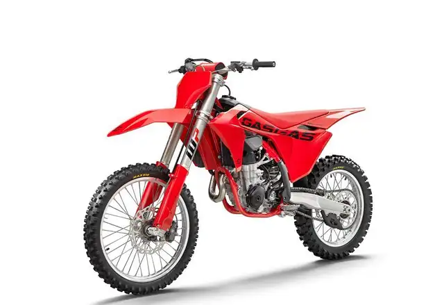 2025 GASGAS MC 450F in Dirt Bikes & Motocross in Longueuil / South Shore - Image 6