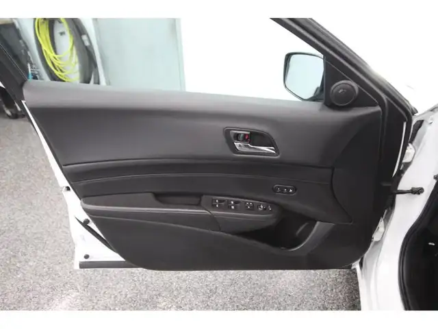 2017 Acura ILX PREMIUM in Cars & Trucks in Lévis - Image 17