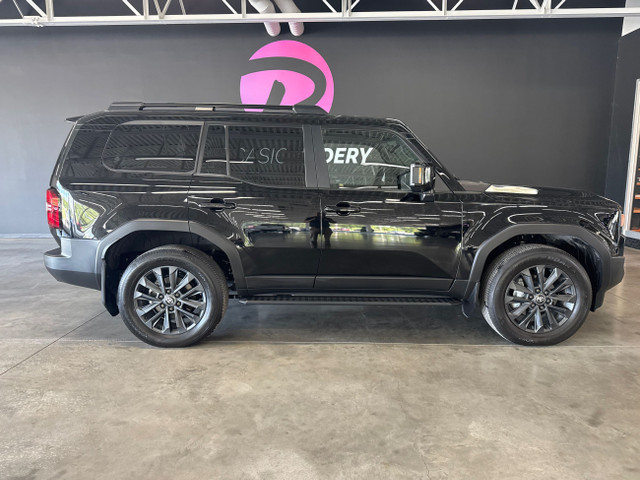 2025 Toyota Land Cruiser PREMIUM CUIR TOIT OUVRANT CAMÉRA 360 BA in Cars & Trucks in Saint-Jean-sur-Richelieu