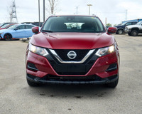 This Nissan Qashqai boasts a Regular Unleaded I-4 2.0 L/122 engine powering this Variable transmissi... (image 7)