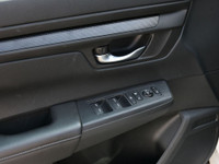 **MARKET VALUE PRICING**, 4 Speakers, 4-Wheel Disc Brakes, ABS brakes, Air Conditioning, AM/FM radio... (image 9)