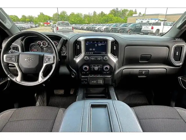 2022 Chevrolet Silverado 1500 LTD LT Trail Boss | 5.3L V8 | Line in Cars & Trucks in Mississauga / Peel Region - Image 16