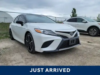 *Leather Seats, Sunroof, Wireless Charging, Premium Audio, Heated Seats!* Full of modern technology...