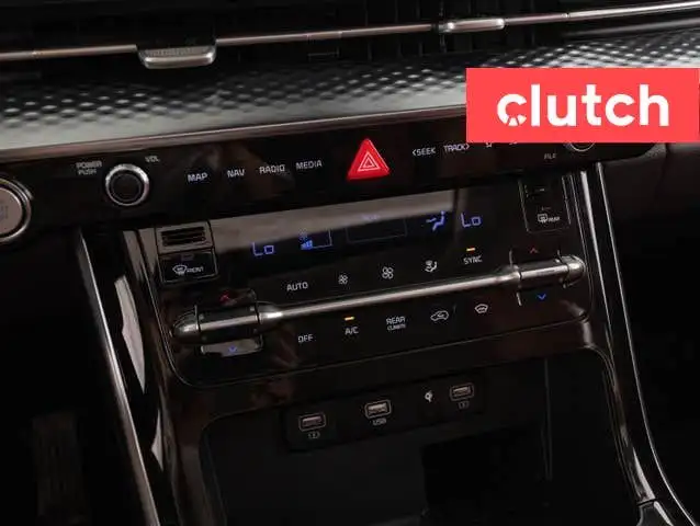 2022 Kia Carnival SX w/ Apple CarPlay & Android Auto, Rearview C dans Autos et camions dans Bedford - Image 42