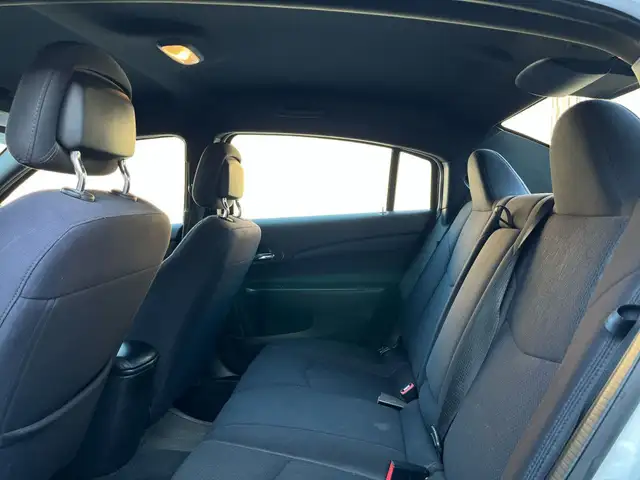 2013 Chrysler 200 LX 4dr Sedan Automatic in Cars & Trucks in Mississauga / Peel Region - Image 10