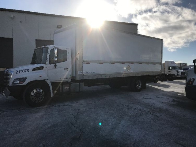2019 Hino Truck 338 DURAPLAT in Heavy Trucks in City of Montréal - Image 4