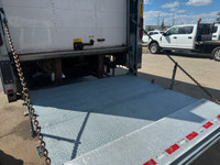 - 2019 HINO 338 VAN TRUCK - 386442 KM - 4x2 - 7.7L 6 Cylinder Diesel Engine - Hendrickson Air Ride S... (image 7)