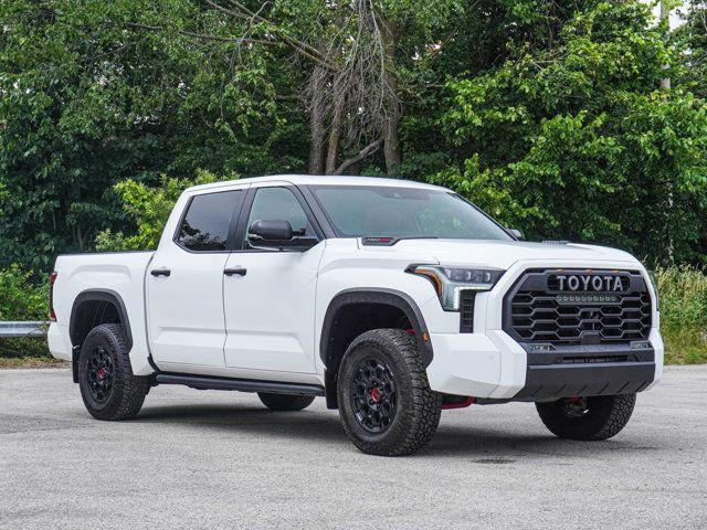 2025 Toyota Tundra Limited Hybrid- Pano Roof - Heated / Vented in Cars & Trucks in Barrie - Image 3