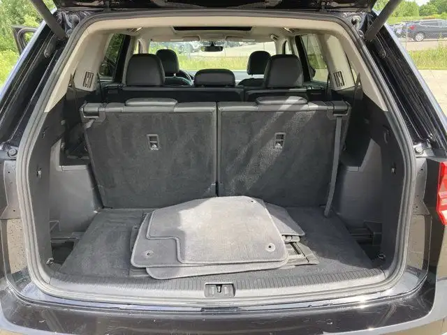 2018 Volkswagen Atlas Highline in Cars & Trucks in Hamilton - Image 21