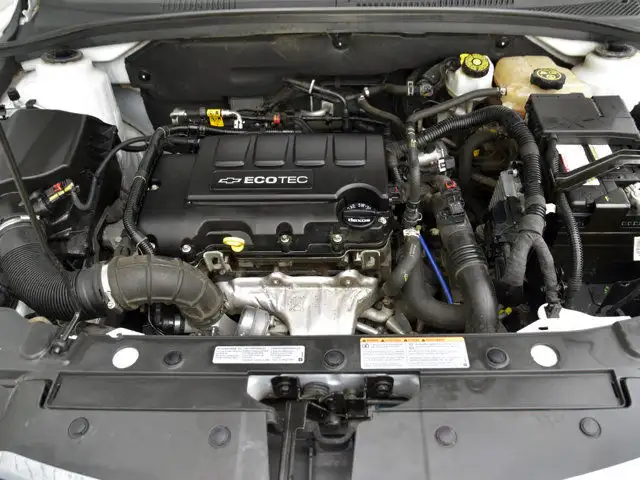 2014 Chevrolet Cruze LTZ in Cars & Trucks in Red Deer - Image 8