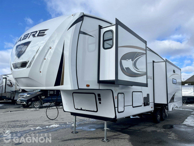 2024 Sabre 32 BHT Fifth Wheel in Travel Trailers & Campers in Lanaudière - Image 2
