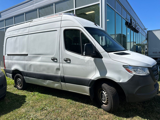 2019 Mercedes-Benz Sprinter Cargo Van in Cars & Trucks in Oakville / Halton Region - Image 3