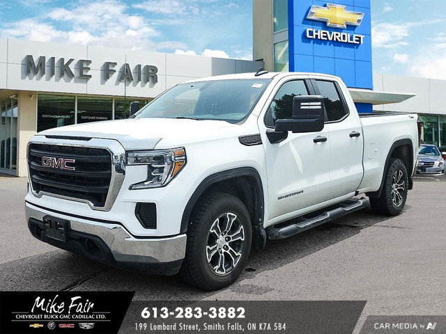 2021 GMC Sierra 1500 assist steps,keyless entry,outside power... in Cars & Trucks in Ottawa