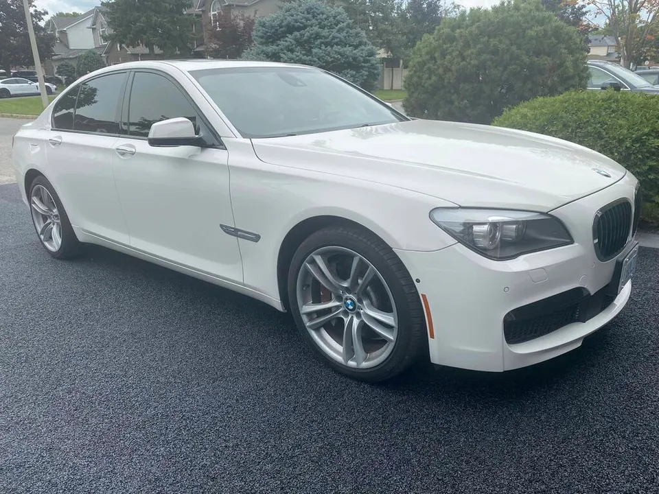 2012 BMW 7 Series 750i xDrive AWD Fully Loaded 43k Only! $4,234