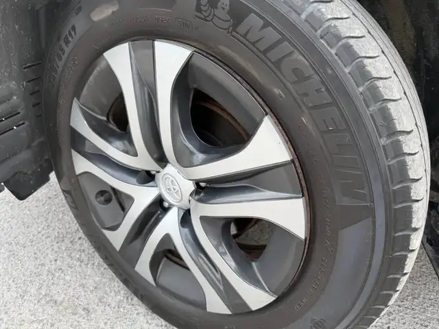 2017 Toyota RAV4 LE / ALL WHEEL DRIVE / TWO KEYS! NICE SUV in Cars & Trucks in Ottawa - Image 9