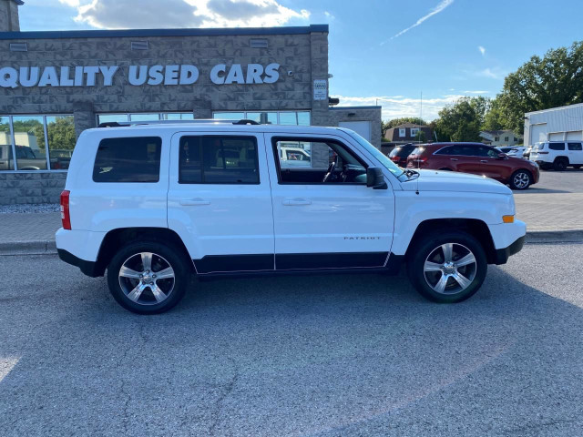 2016 Jeep Patriot Sport/North in Cars & Trucks in Sarnia - Image 2