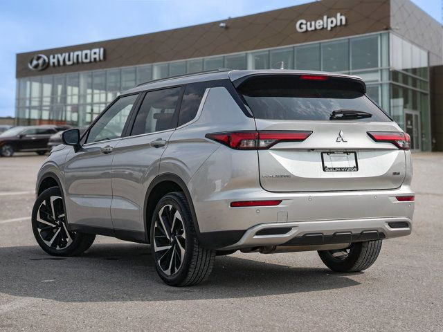 2023 Mitsubishi Outlander LE S-AWC | One Owner! | Panoroof in Cars & Trucks in Guelph - Image 4