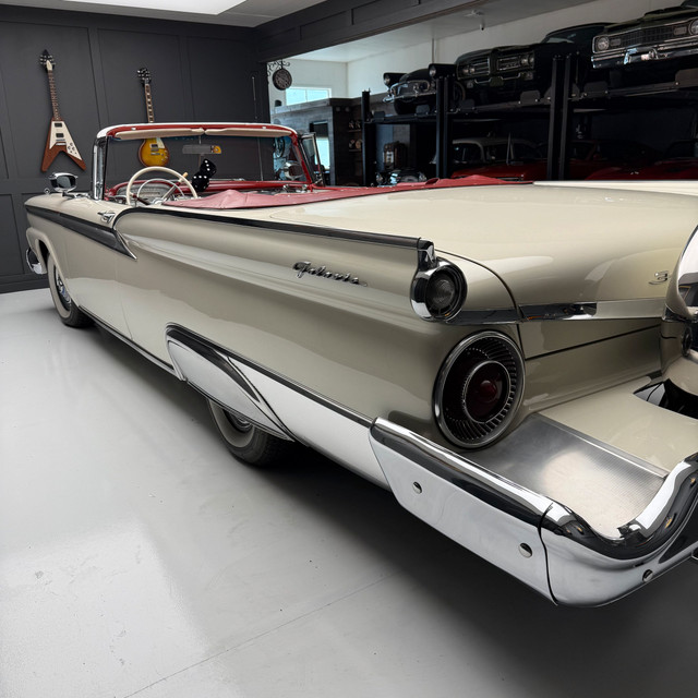 1959 Ford Fairlane in Classic Cars in Guelph - Image 3