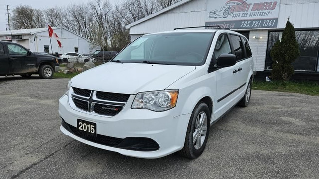  2015 Dodge Grand Caravan SE CLEAN CARFAX REPORT, No Accidents in Cars & Trucks in Barrie - Image 3