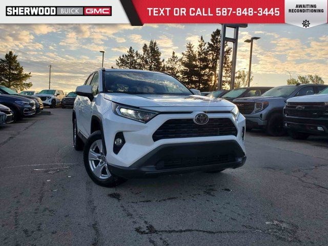 2019 Toyota RAV4 XLE 2.5L AWD in Cars & Trucks in Strathcona County
